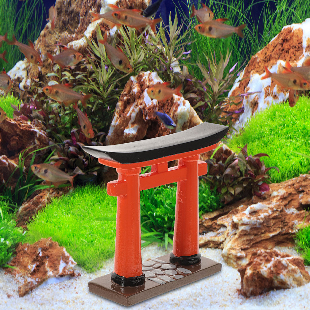 Aquarium Mini Fish - قطعتان من منحوتات بوابة توريي المصغرة