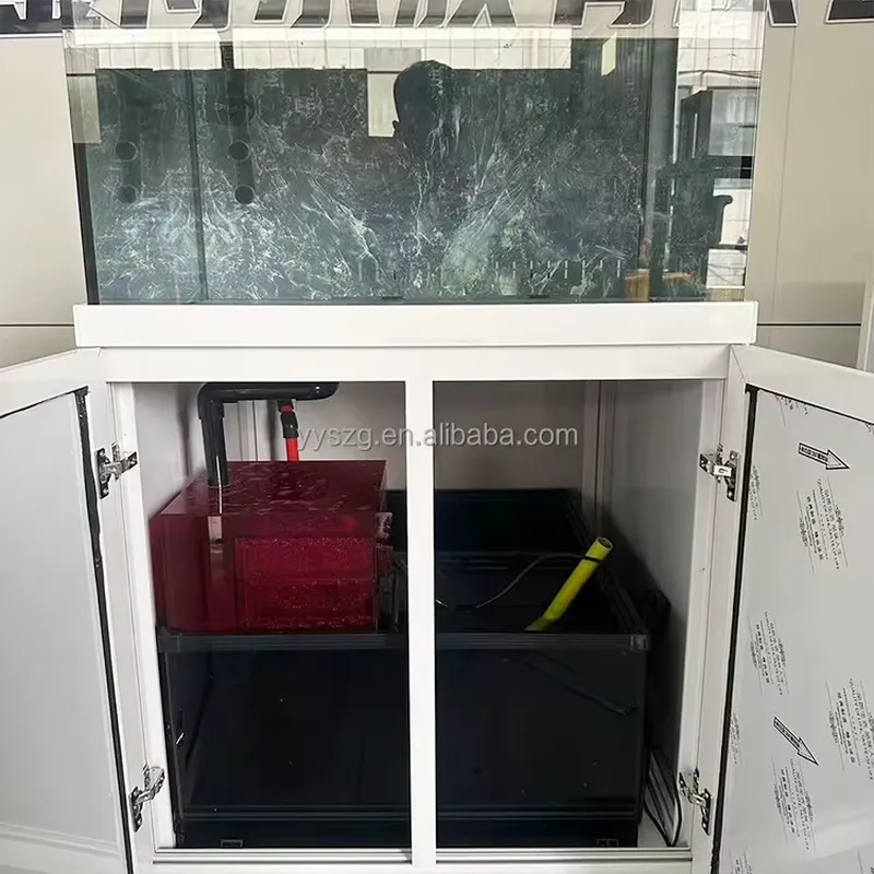 حوض سمك زجاجي مربع بطول 2.6 قد - مراجعة Aquarium Fish Restaurant وسعره